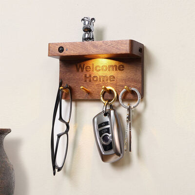 IP20 LED Indoor Wall Lamp Motion Sensor Light With Wooden Key Holder 3000K