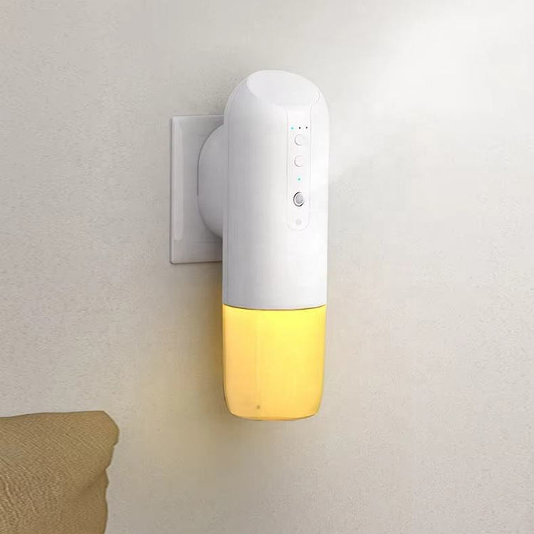 ODM Automatic Plug In Smart Motion Sensor Night Light Indoor Air Scent Diffuser 240V